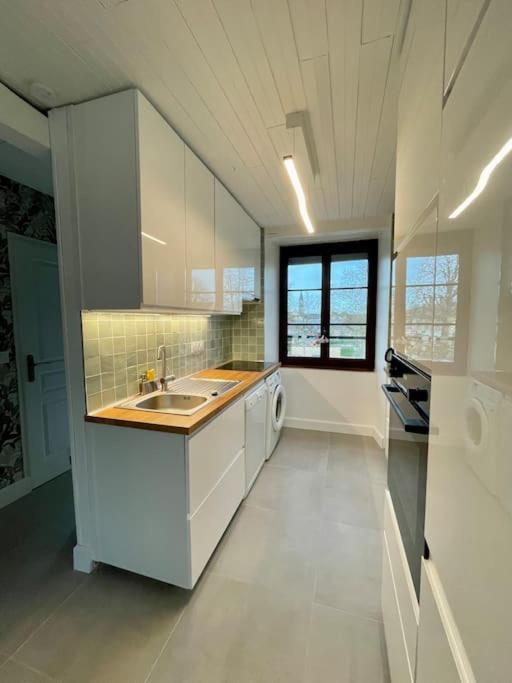 Appartement En Plein Centre Ville Milly-la-Foret Exterior photo